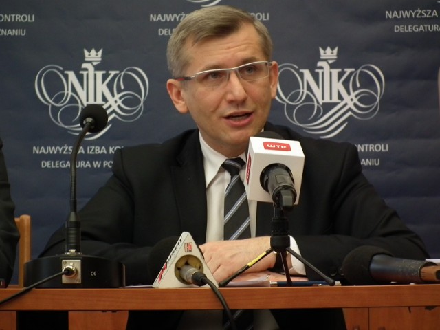 Krzysztof Kwiatkowski był w 2007 r. wiceprezesem miejskiej spółki w Konstantynowie Łódzkim. Teraz jej prezesem został jego rodzony brat, Sebastian.