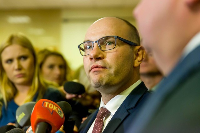 Nieoficjalnie mówi się, że Artur Kosicki wycofa rezygnację, którą złozył we wtorek w urzędzie marszałkowskim