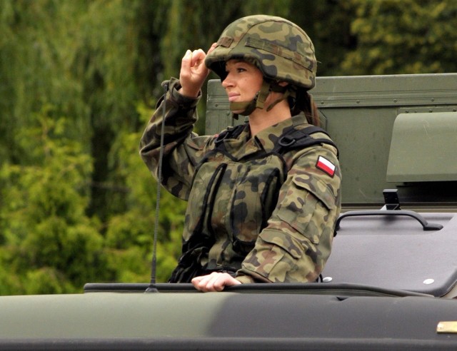 - Dzisiejsze święto to podziękowanie żołnierzom i wszystkim pracownikom Brygady za całoroczny trud - powiedział pułkownik Dariusz Sobotka, dowódca Wielonarodowej Brygady