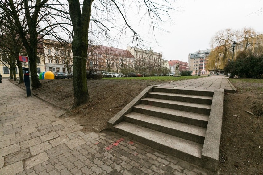 Mieszkańcy mogą usunąć beton z pl. Orła Białego. Początek zmian w centrum