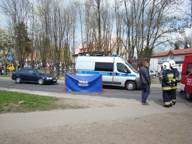 Wypadek na Wiączyńskiej. Nie żyje kobieta potrącona przez