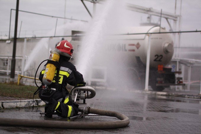 Strażacy urządzili wielkie lanie wody