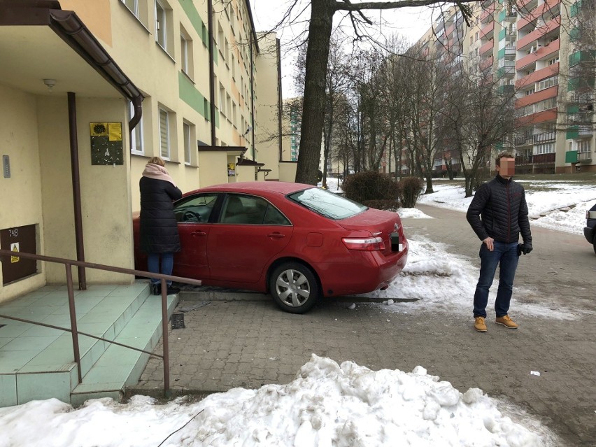 Wypadek przy ul. Hallera w Białymstoku. Kobieta za...