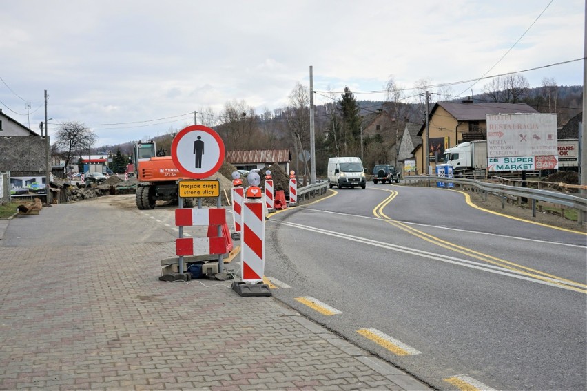 Przebudowywane skrzyżowanie w Biertowicach