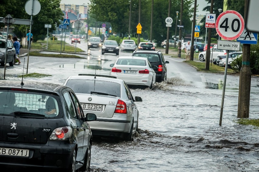 Wczoraj przez Bydgoszcz przeszła potężna ulewa, która...