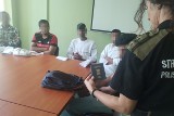 Trzej obcokrajowcy zatrzymani w Busku zobowiązani do wyjazdu