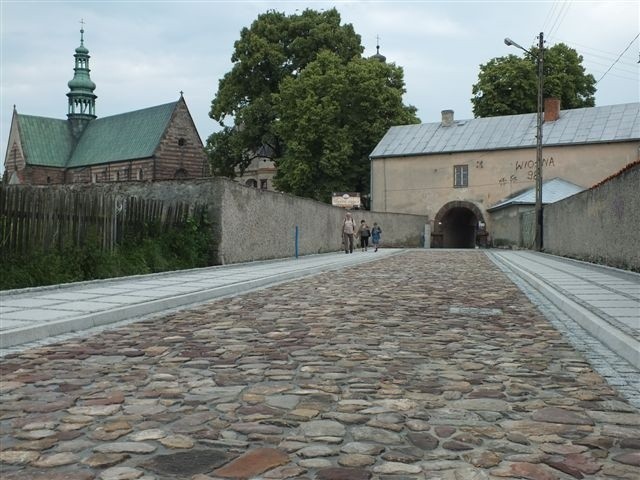 Pierwsze efekty rewitalizacji Wąchocka są obiecujące- ul. Kościelna.