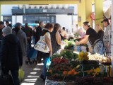 W kwietniu wzrósł Vat na żywność, wiemy ile na łódzkim Górniaku kosztują świeże owoce i warzywa