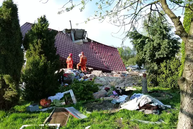 Po wybuchu gazu zawalił się dom jednorodzinny w Chechle Drugim