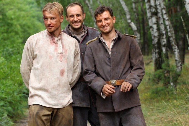 Jakub Wesołowski, Tomasz Borkowski, Wojciech Zieliński zagrają głównych bohaterów w serialu "1920. Biało-Czerwone&#8221;.
