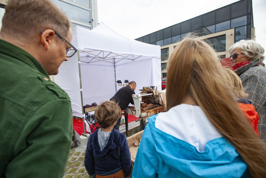 Niezwykłe kamienie, minerały i biżuteria na giełdzie w Krakowie