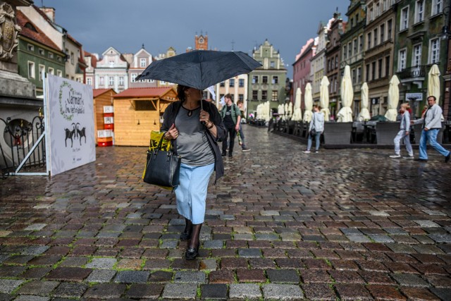 16.06.2017 poznan lg deszcz chmury pogoda stary rynek panorama . glos wielkopolski. fot. lukasz gdak/polska press