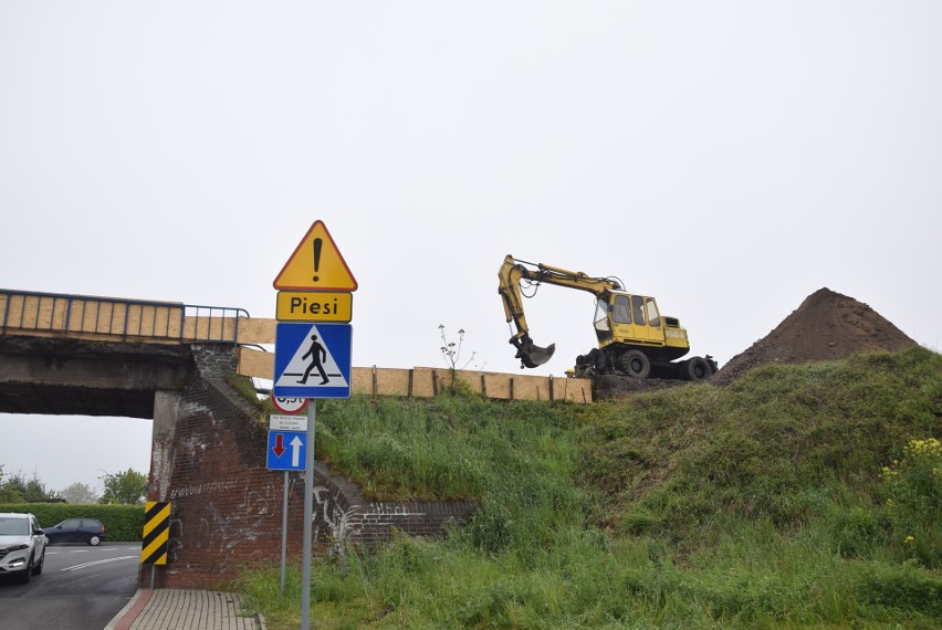 Trwa remont wiaduktu na ul. Różanej. Będą zamykać przejazd 