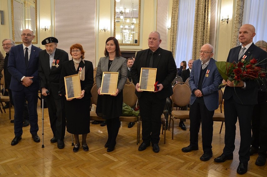 Kraków. "Świadek Historii" - laureaci z województw małopolskiego i świętokrzyskiego odebrali nagrodę IPN