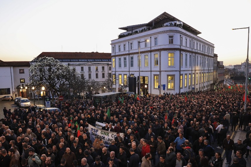 Największy w historii Portugalii protest policjantów. Kraj zmaga się z poważnym problemem