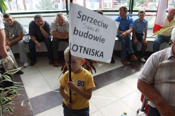 Mimo sprzeciwu, lotnisko powstanie w oddalonych o 21 kilometrów od Białegostoku Sanikach.