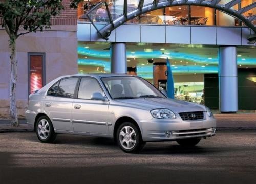 Fot. Hyundai: Jednym z najtańszych aut klasy kompaktowej...
