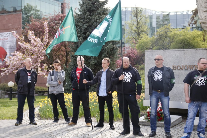 Antyunijna manifestacja na placu Wolności w Opolu