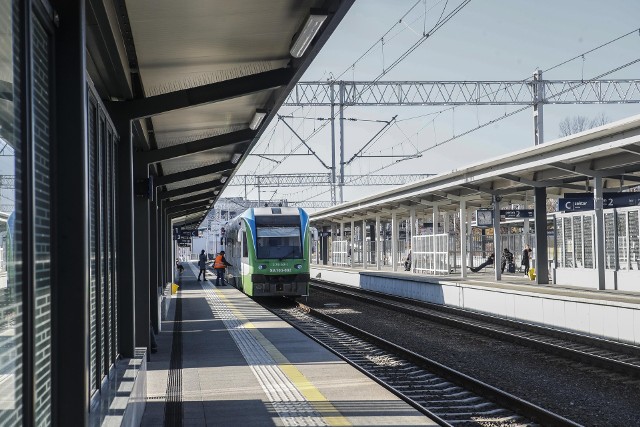 Podkarpacka Kolej Aglomeracyjna ma poprawić jakość przewozów pasażerskich na obszarze aglomeracji rzeszowskiej.