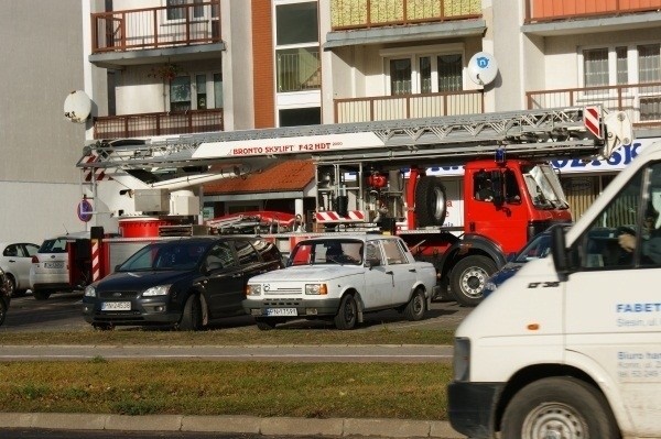 Bomba w budynku mieszkalnym w dzielnicy Chorzeń w Koninie