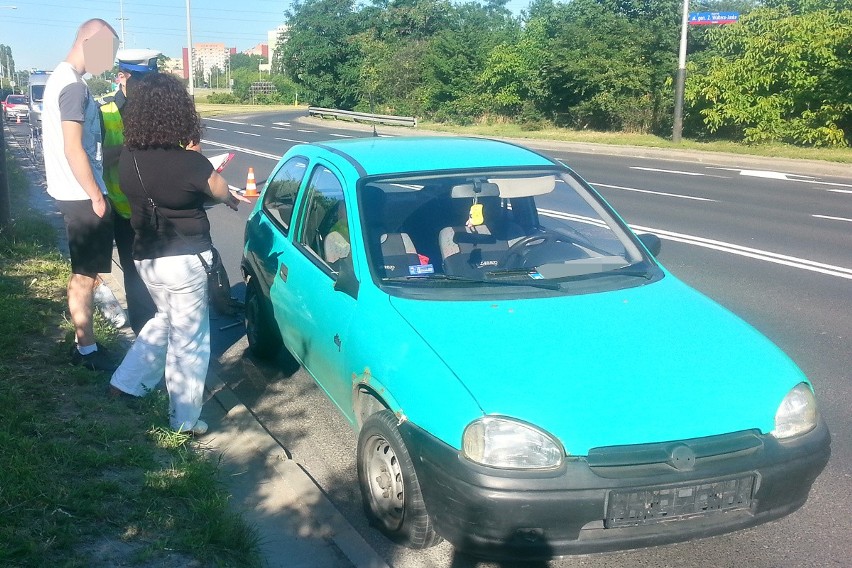 Śmiertelny wypadek na Maratońskiej. Rowerzysta potrącony przez samochód [ZDJĘCIA, FILM]