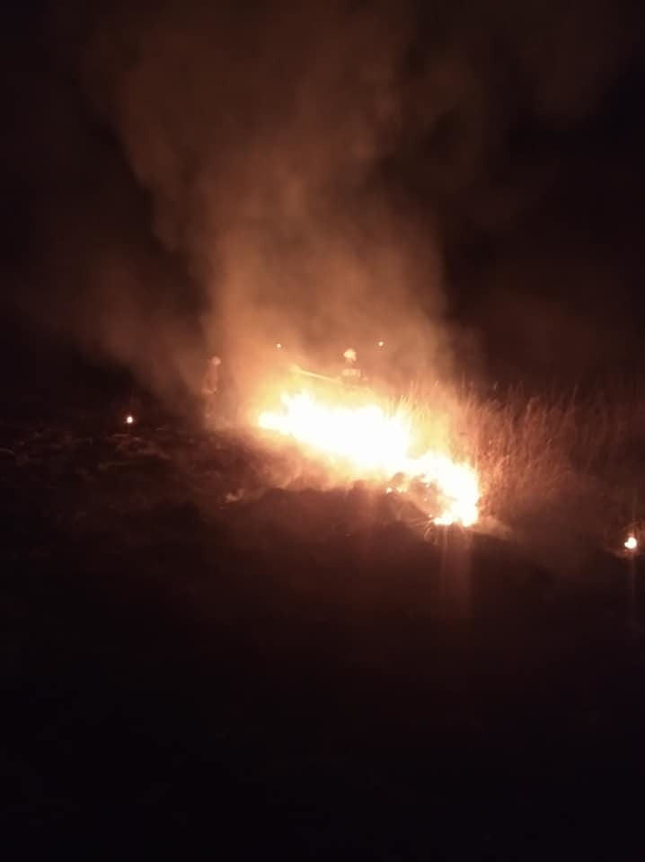 Pożar traw w miejscowości Dratów (powiat łęczyński). W ciągu...