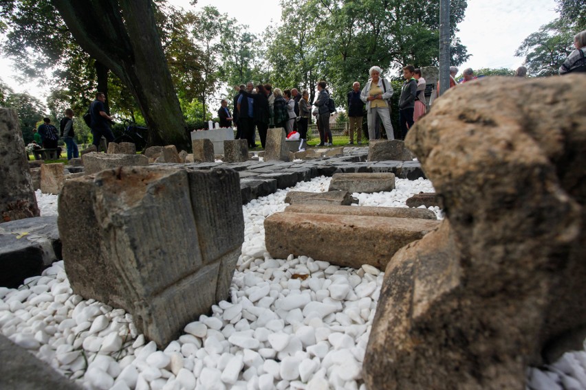 W Fordonie odsłonięto historyczną pamiątkę: lapidarium cmentarza ewangelickiego [wideo, zdjęcia]