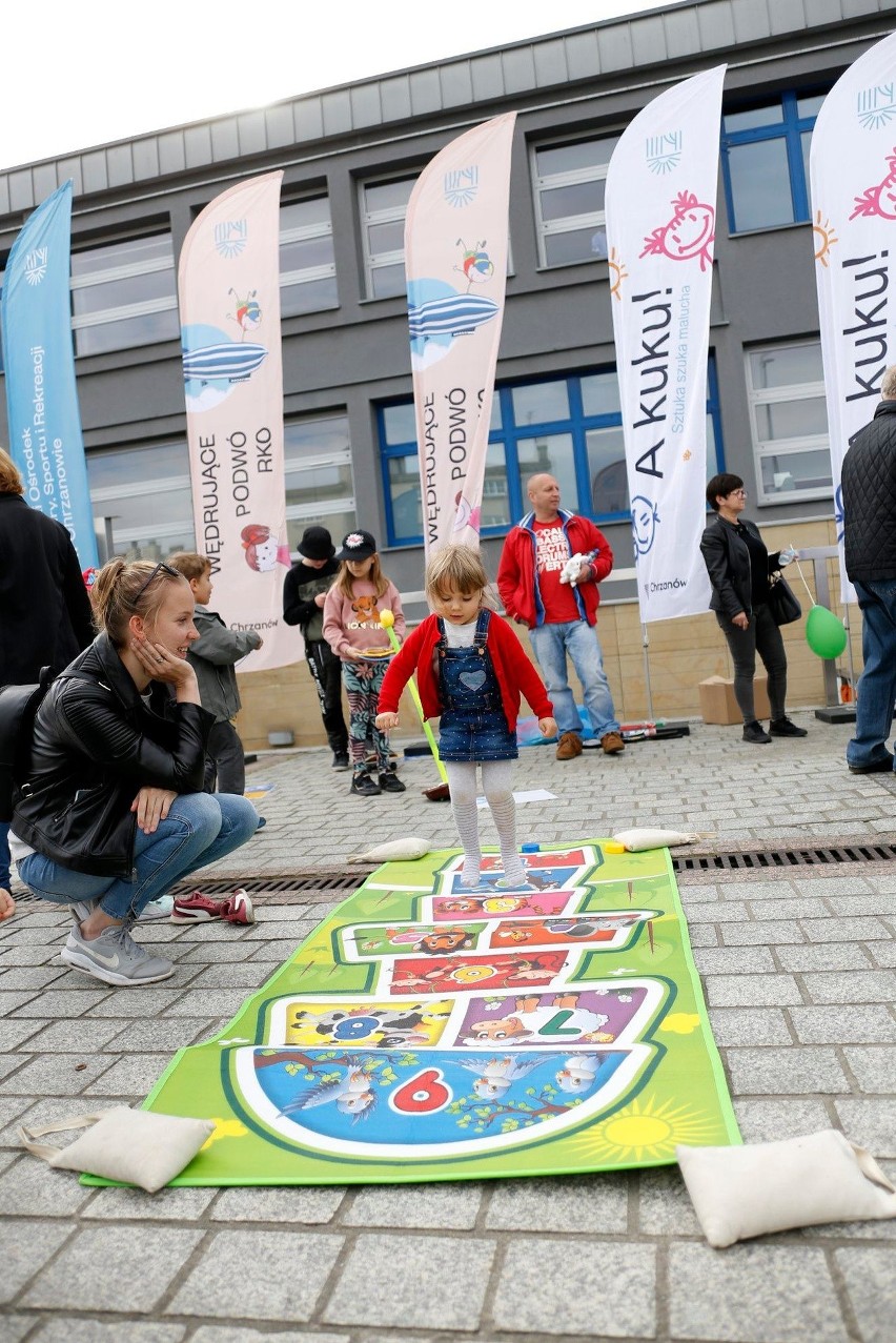 Dzień dziecka w Chrzanowie. Gry, dmuchańce, balony, bańki mydlane, malowanie twarzy i spektakl [ZDJĘCIA]