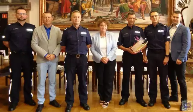 Nowy kierownik posterunku policji w Byczynie asp. Maciej Mazur.