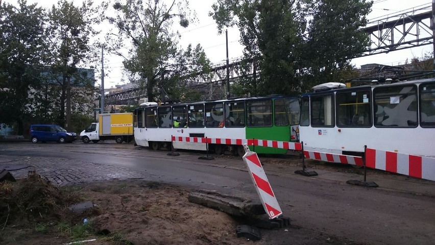 Trwają testy na nowej krzyżownicy w rejonie stoczni 