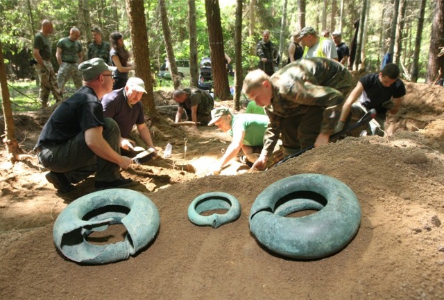 Prace Archeologiczne w rejonie rzeki Kaczej, czerwiec 2014.