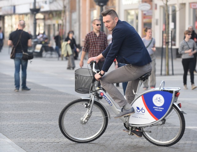 Czwarty już przetarg na Łódzki Rower Publiczny ogłosił we wtorek ( 25 sierpnia) Zarząd Dróg i Transportu w Łodzi. Oferty mogą spływać do 1 października, rowery mają wyjechać na ulicę 1 kwietnia 2021 roku.DALEJ --->