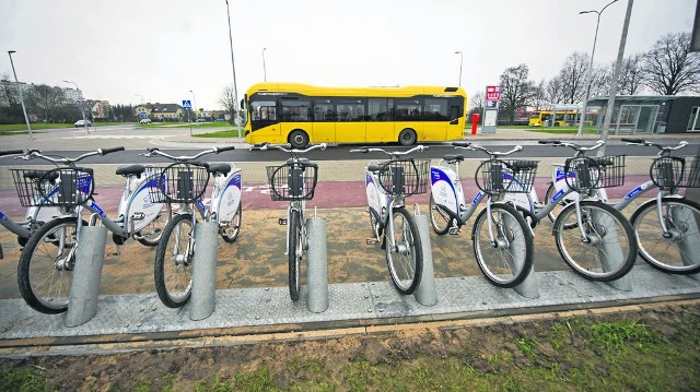 W piątek na stacjach rowerowych w mieście pojawiły się pierwsze jednoślady - jak nas zapewniono, są po niezbędnych naprawach i wszystkie powinny być sprawne