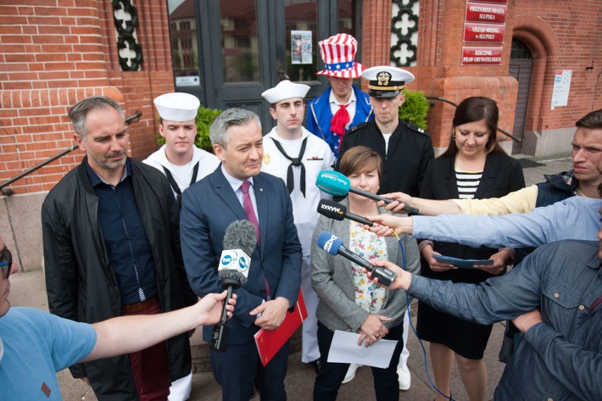 Wspólna konferencja prezydenta Słupska, władz gminy Słupsk...