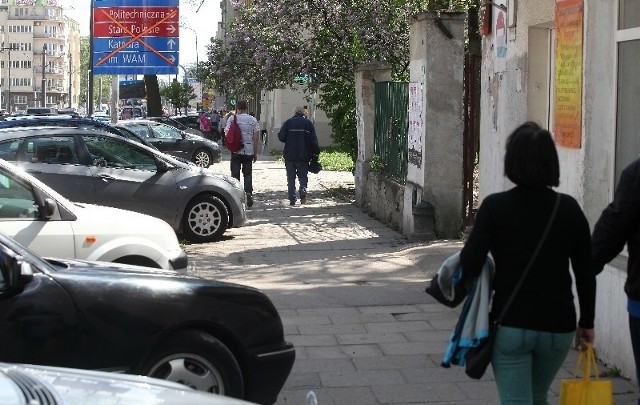 W planach jest m.in. remont chodnika po zachodniej  stronie al. Kościuszki  od ul. Zamenhofa do al. Mickiewicza.