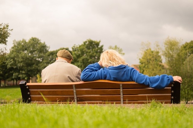 Spodziewana dalsza długość życia osob, które osiągają wiek emerytalny skróciła się w zeszłym roku o ponad miesiąc – tak wynika z najnowszych danych GUS.