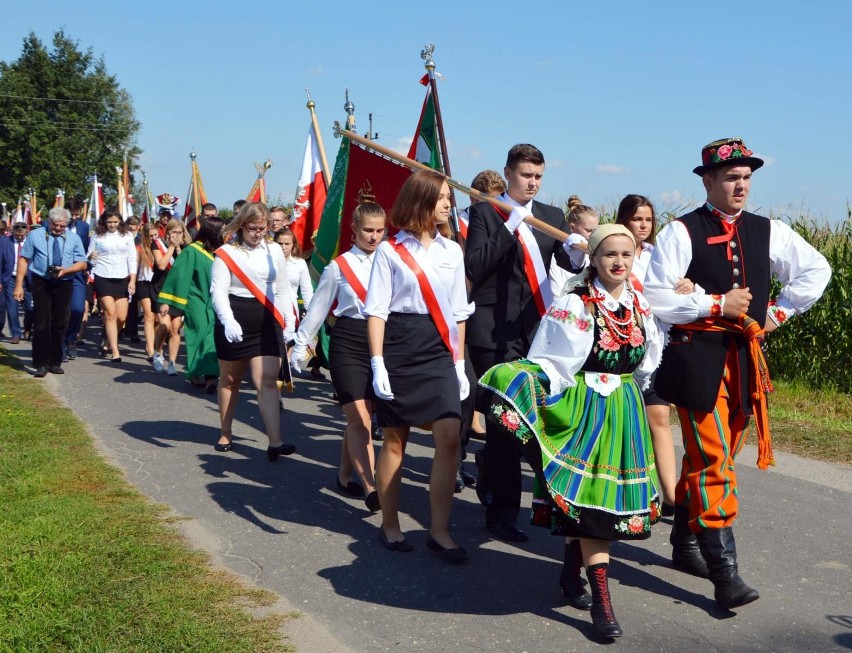 Pod Łowiczem odbyła się inauguracja roku szkolnego szkół rolniczych z całej Polski [Zdjęcia]