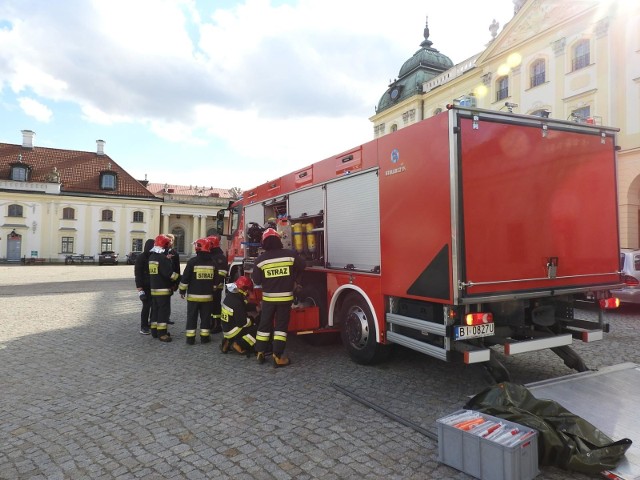 Podejrzana paczka w Pałacu Branickich