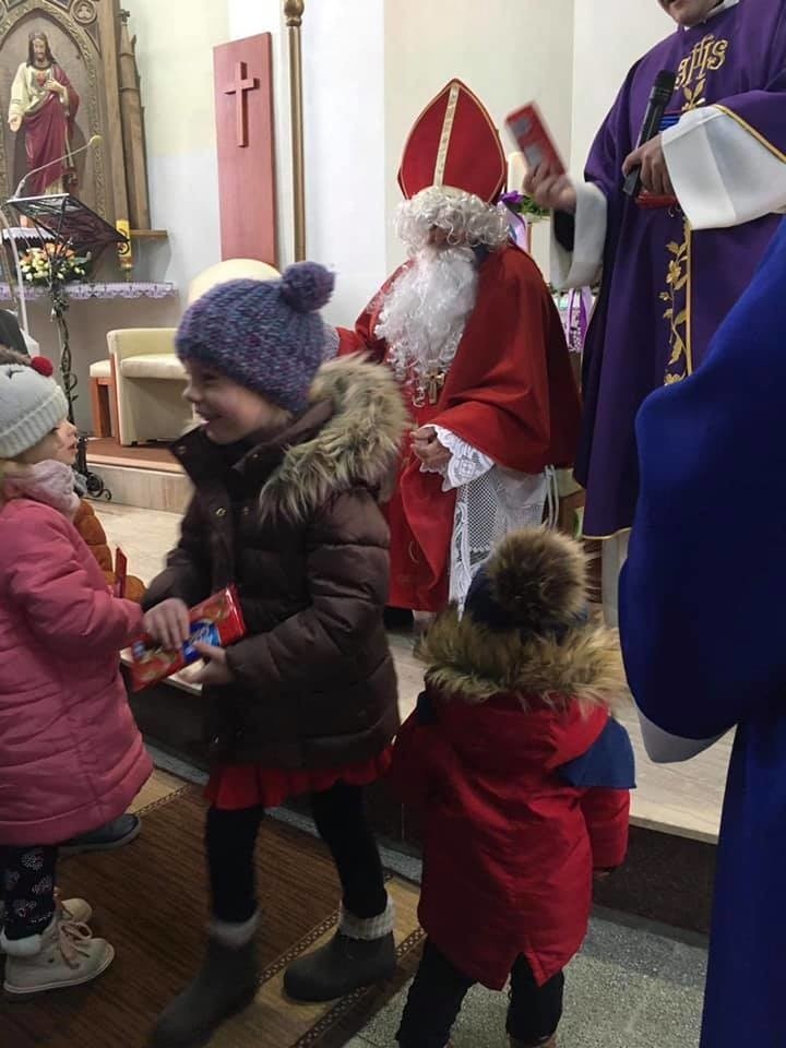 Mikołaj przyszedł do dzieci z Nożyna.