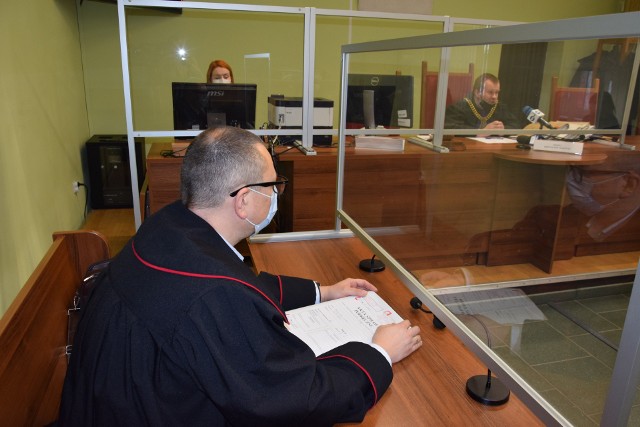 Prokurator Łukasz Gospodarek żądał trzech lat pozbawienia wolności.