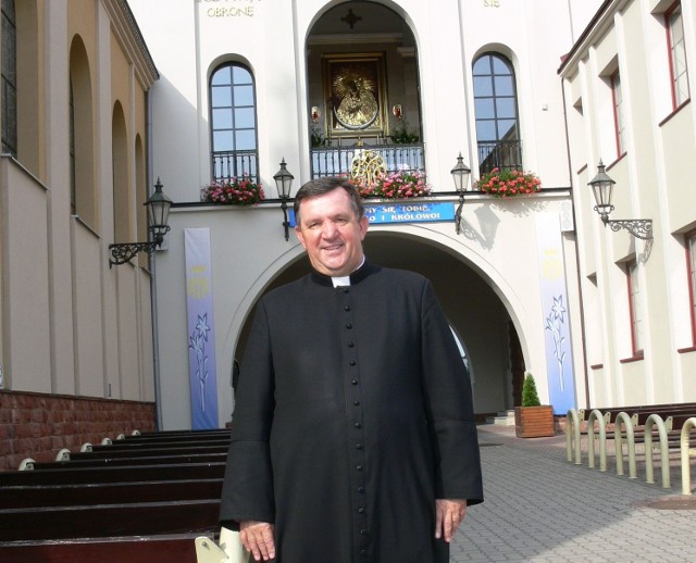 Ksiądz Jerzy Karbownik złożył na policję zawiadomienie o pr&oacute;bie dokonania oszustwa.