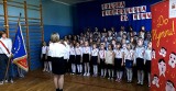 Chórzyści z podstawówki w Staniszczach Małych wygrali ogólnopolski konkurs "Do Hymnu"
