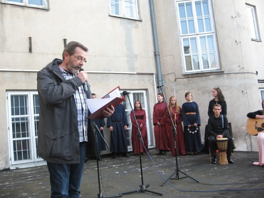 Rafał Dziewięcki przypomniał historię ratusza.
