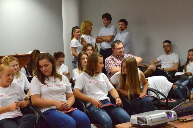 W Kielcach rozpoczęło się szkolenie wolontariuszy przed mistrzostwami świata juniorek w piłce ręcznej.