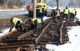 Przebudowa sieci tramwajowej na osiedlu Rządz w Grudziądzu. Zobacz zdjęcia z postępu prac 