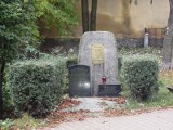 IPN stanie w obronie pomnika pomordowanych Żydów w Chrzanowie