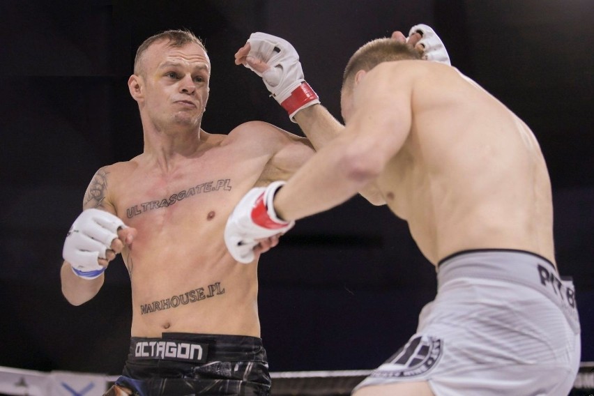 Górnik Marcin Maleszewski zadebiutował w zawodowej gali MMA