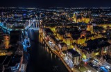 Wiosenny Gdańsk z drona (2022). Tak wygląda nasze miasto nocą. Poznajesz te miejsca?  | ZDJĘCIA
