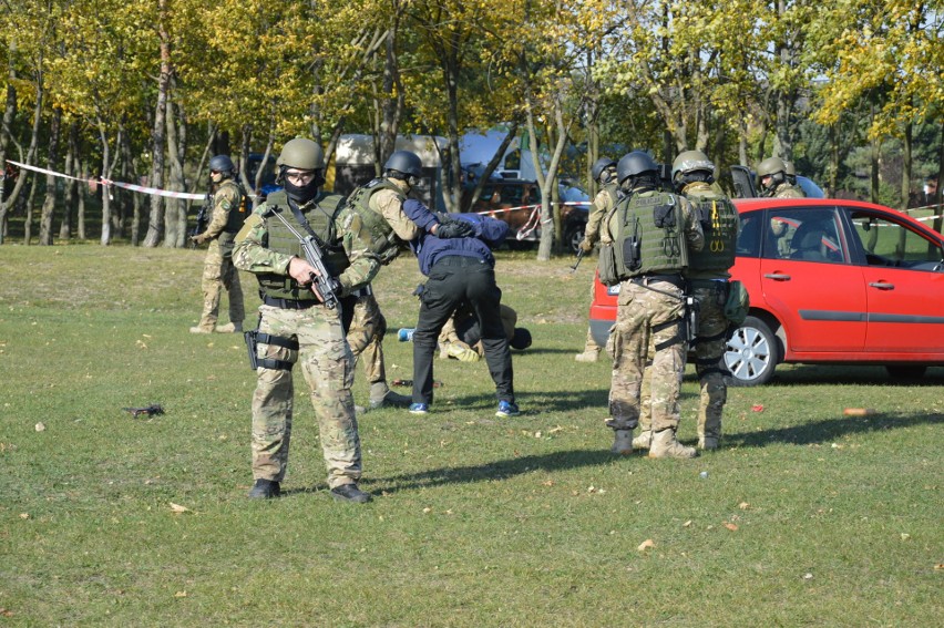 Piknik Niepodległościowy Służb Mundurowych w Opolu.