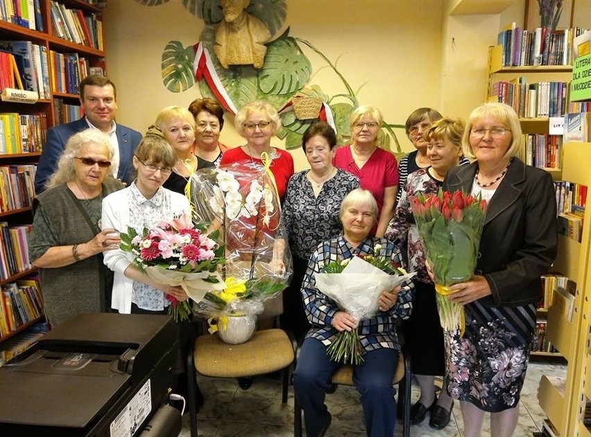 Węgrzce. Urodziny poetki. Zofia Daszkiewicz świętowała w bibliotece